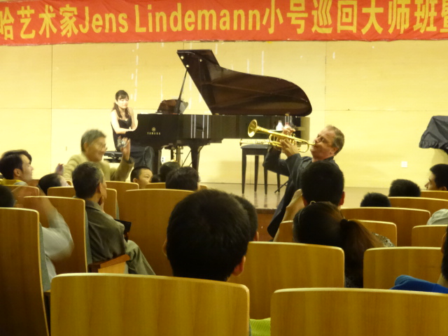 fun88乐天堂小号表演艺术家Jens Lindemann（彦斯·林德曼）荣获加拿大勋章